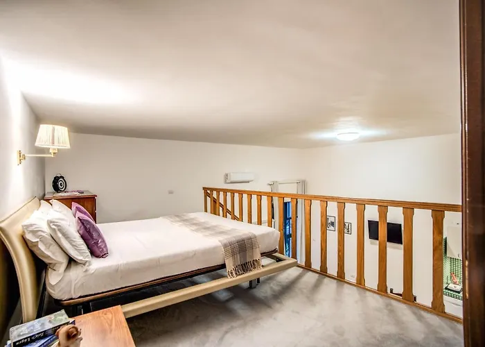 Le Di Andrea - Nel Cuore Di Trastevere Apartment *